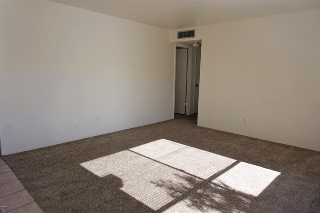 Building Photo - 4301 Plaza Vista
