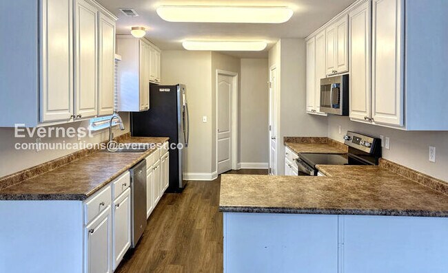 Foto del edificio - 15972 Trey Hughes Dr NW