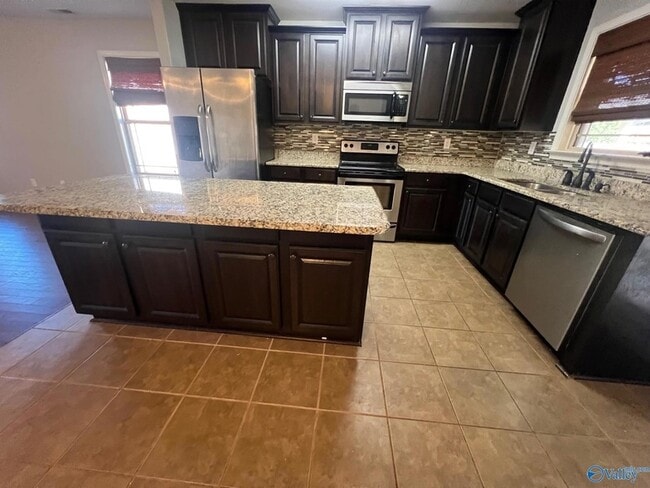 Building Photo - 206 Healey Dr