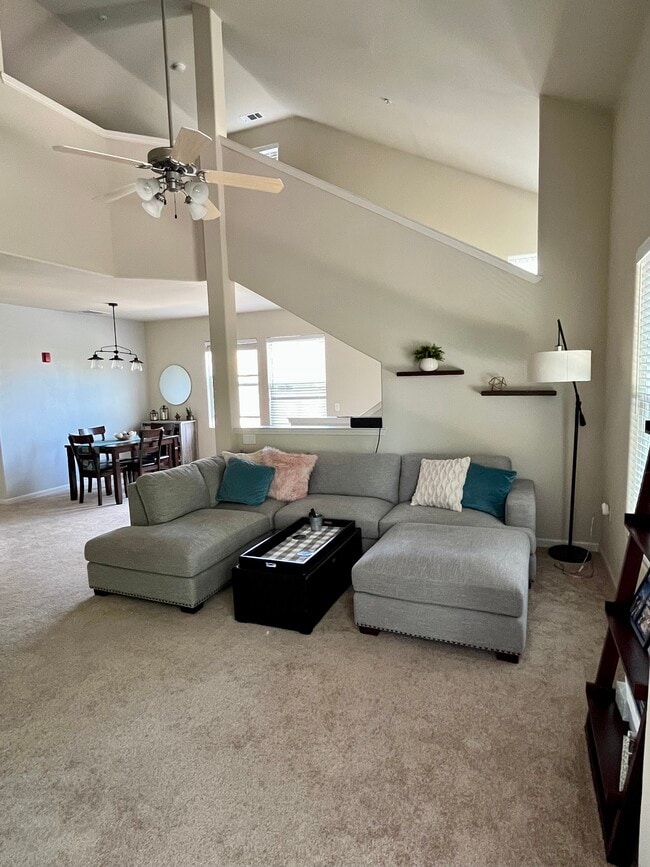 Building Photo - 5350 Dunlay