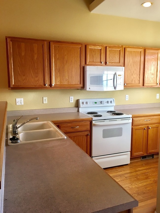 Foto del edificio - Beautiful Townhome in Aurora
