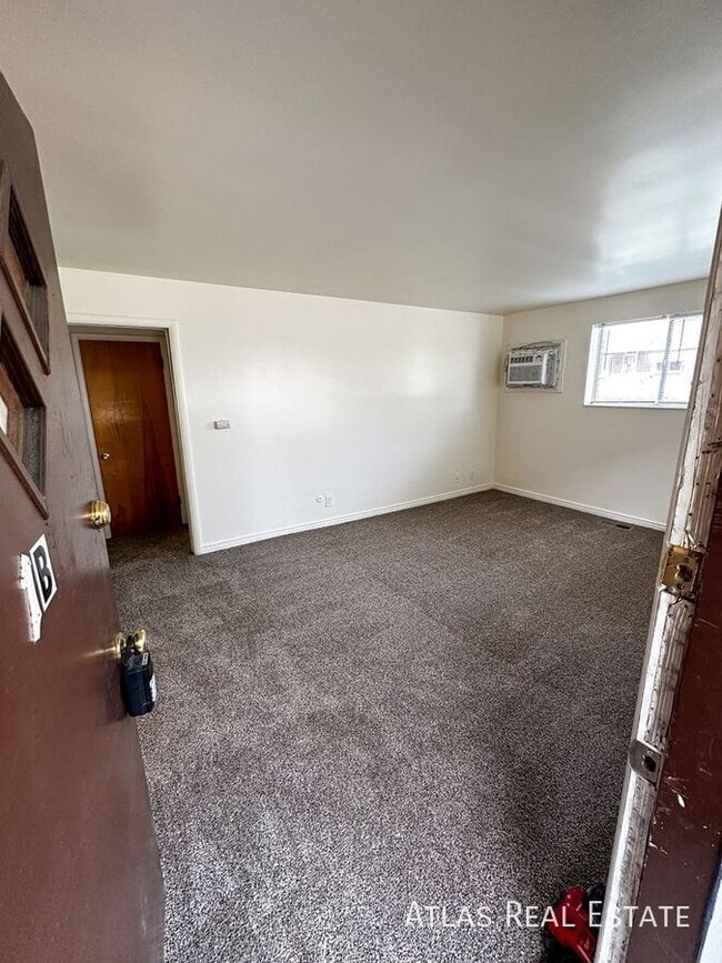 Photo - 1365 Emery St W Apartment