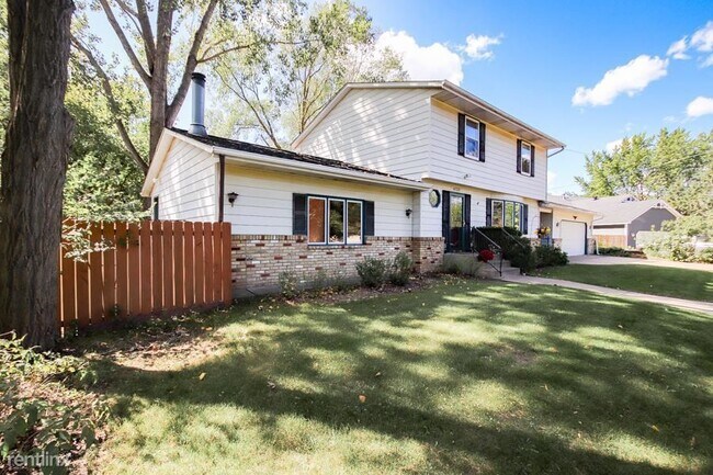 Building Photo - 4 br, 2 bath House - 4735 Hodgson Road