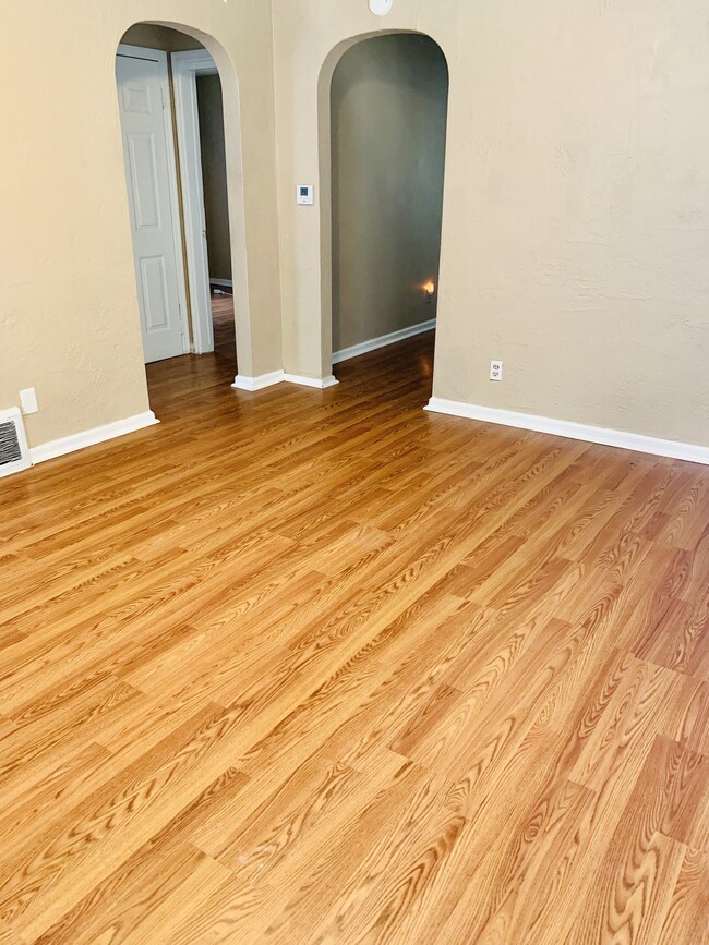 Foto del edificio - 11403 E 10th St S