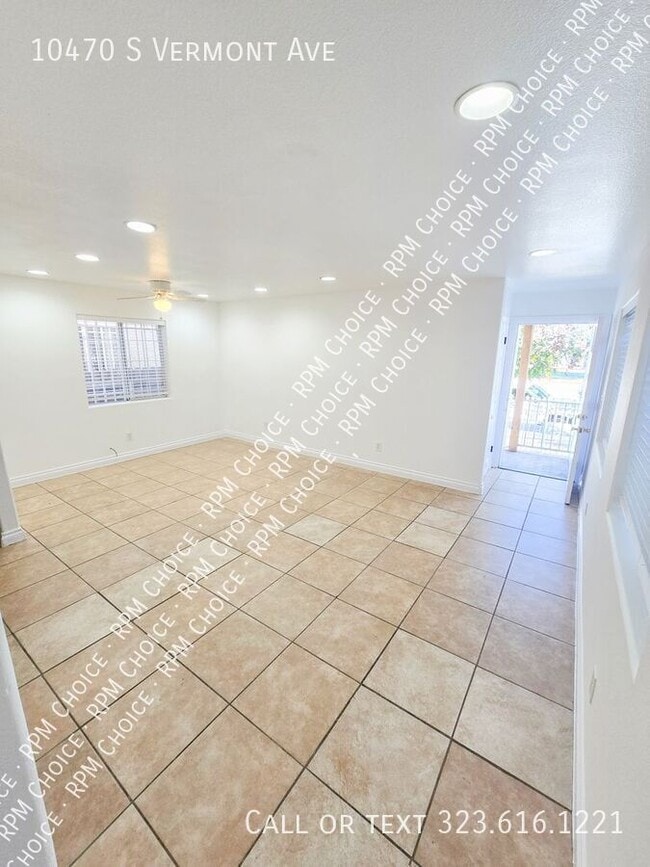 Building Photo - 10470 S Vermont Ave