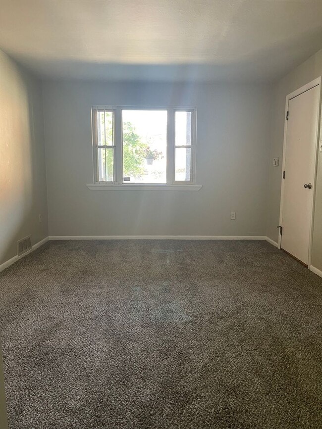 Foto del edificio - 1034 Chelton Ave