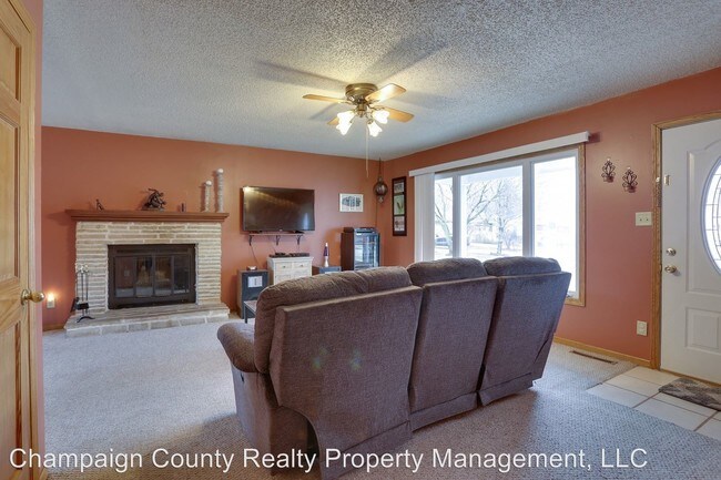 Foto del edificio - 3 br, 1.5 bath House - 4 Southwood Ct.