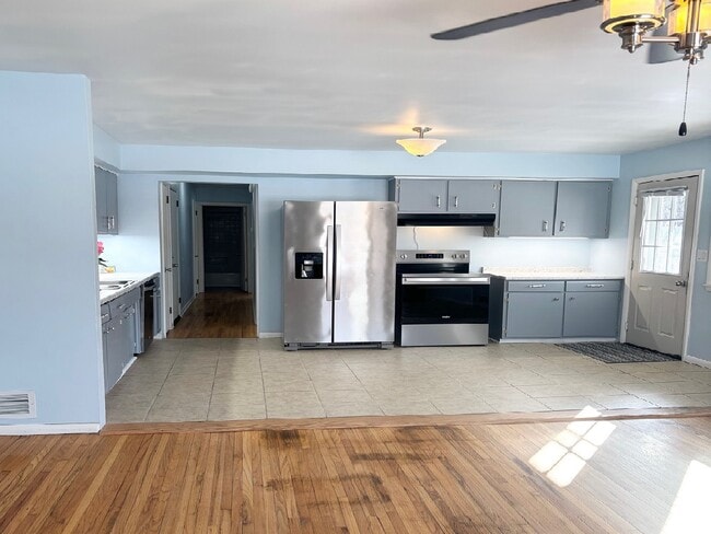 Building Photo - 7313 65th Ave N