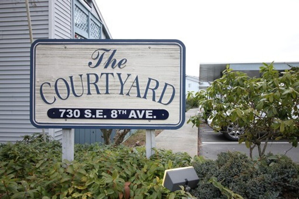 Primary Photo - 2 Bed 2 Bath Condo - Near Downtown - NAS W...