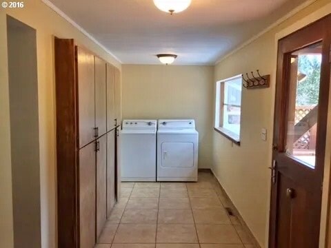 Building Photo - 817 E Jewett Blvd