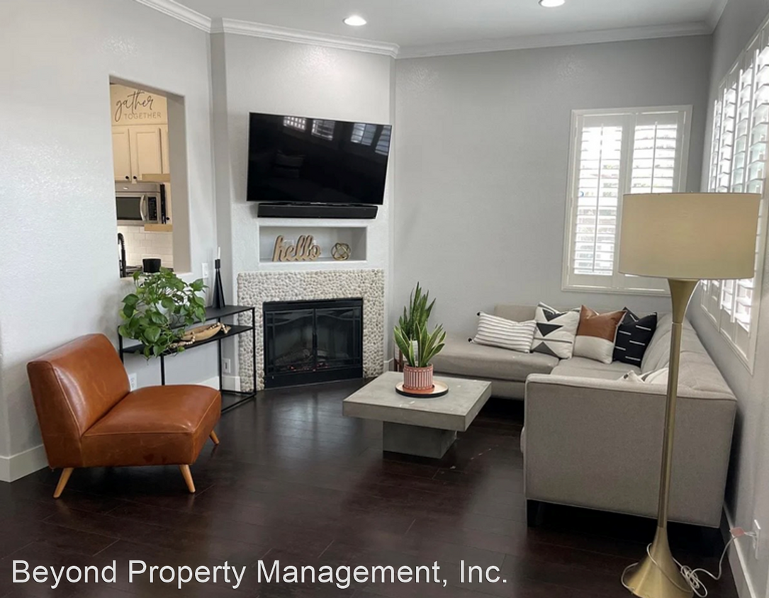 Primary Photo - 3 br, 2.5 bath House - 1520 Caminito Santi...