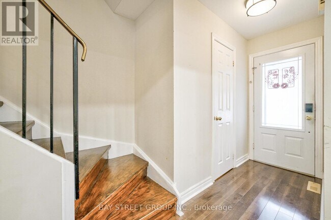 Photo du bâtiment - 105 Patrice Crescent