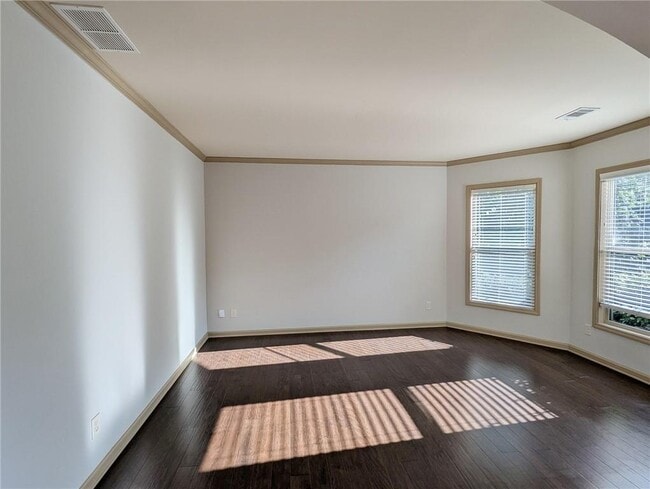 Foto del edificio - 4635 Belcrest Way