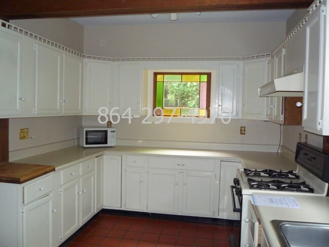 Building Photo - 206 Tindal Ave