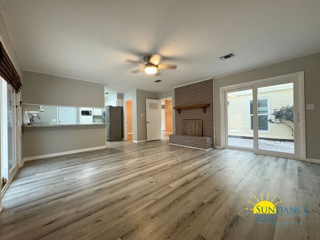 Foto del edificio - Stunning 4 Bedroom Overbrook Home with a S...