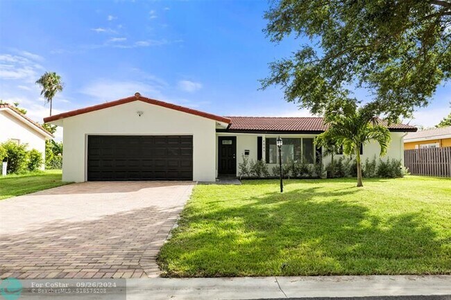 Building Photo - 4005 NW 76th Ave