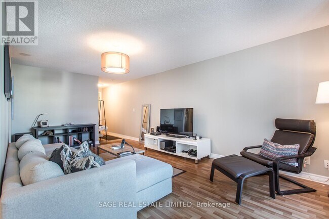 Photo du bâtiment - 610-212 EGLINTON Ave