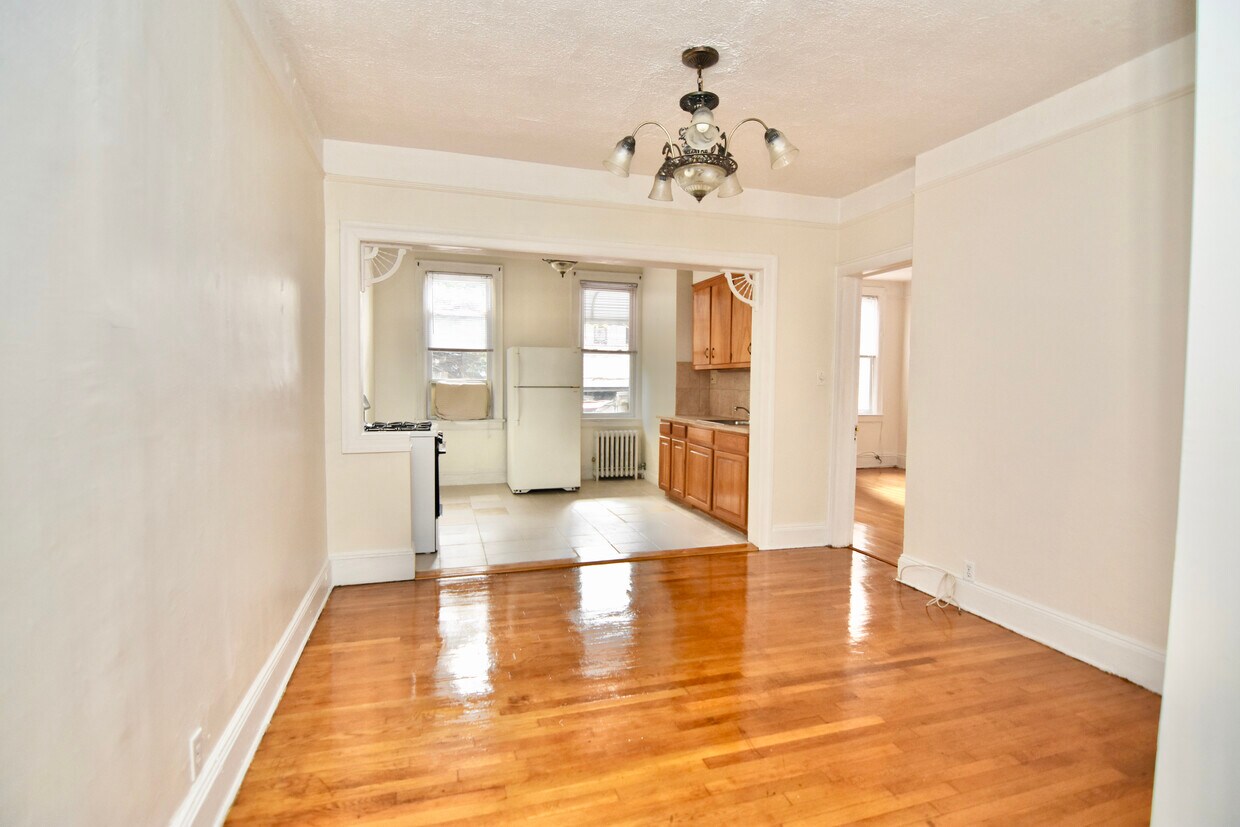 Primary Photo - 23-47-47 38th St