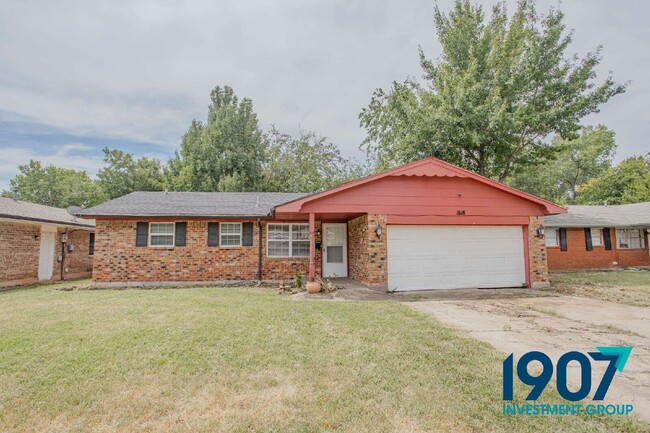 Photo - 1618 Village Drive House