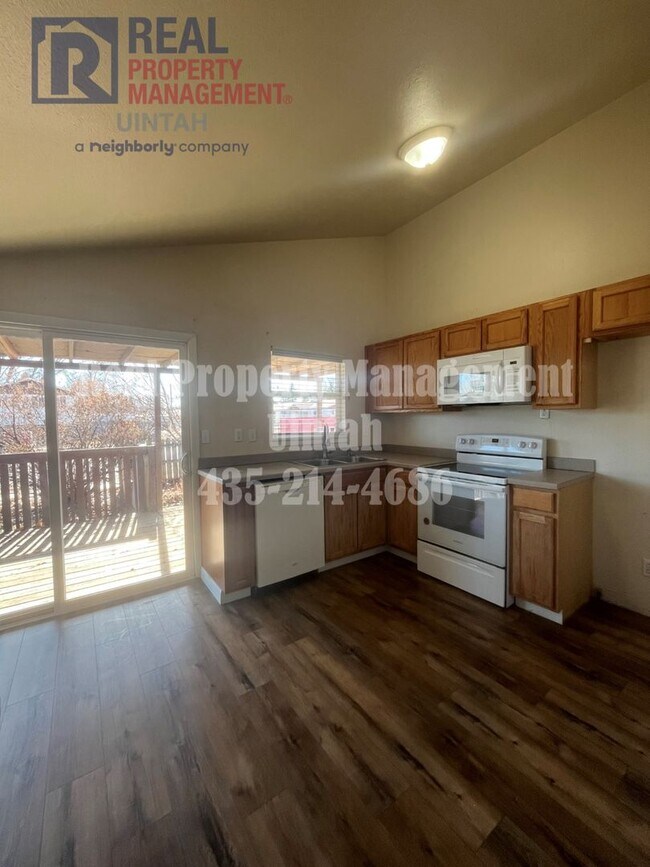 Foto del edificio - Cute 4 Bedroom 2-bathroom Home! MOVE IN SPECIAL!! $200 OFF YOUR FIRST MONTH'S RENT WHEN YOU SIGN ...