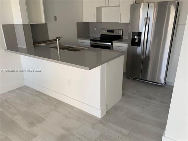 Building Photo - 6825 SW 45th Ln