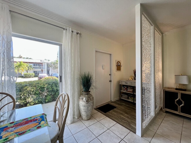 Building Photo - 4201 S Ocean Blvd