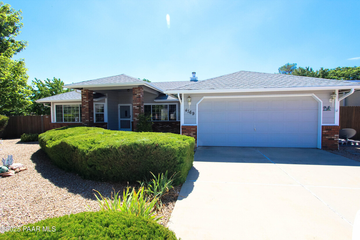 Primary Photo - 4169 N Val Verde Way