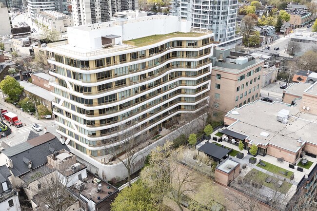 Photo du bâtiment - 151 Avenue Rd