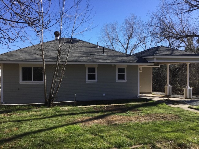 Foto del edificio - 305 Glenwood Rd