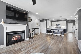 Building Photo - 1436 Indianola Ave