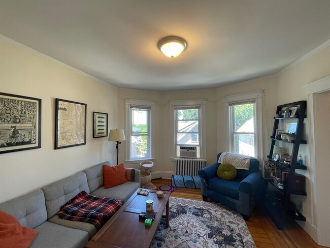 Building Photo - 11 Belmont Sq