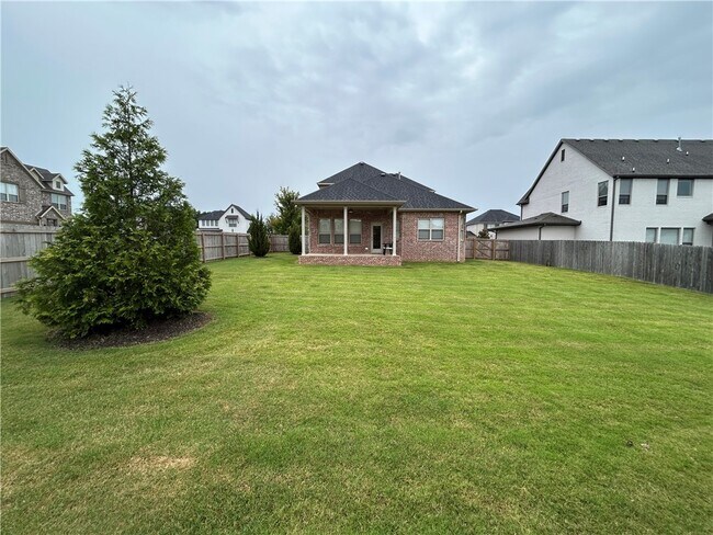 Building Photo - 606 Mill Pond Wy