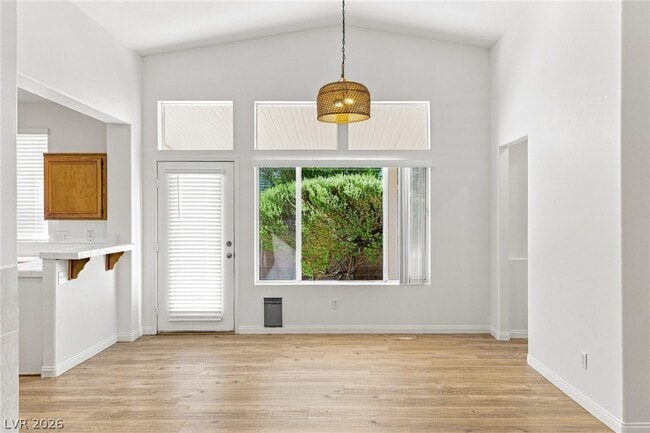 Building Photo - 10521 Angel Dreams Ave
