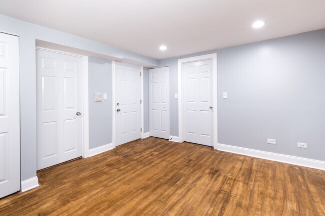 Building Photo - 4556 North Kostner Avenue