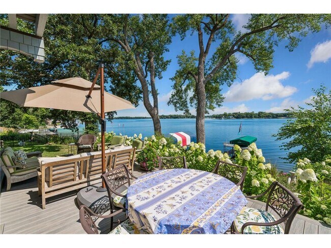 Foto del edificio - 4941 Island View Dr