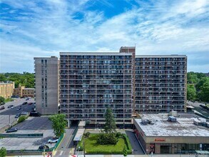 Building Photo - 150-38 Union Tpke