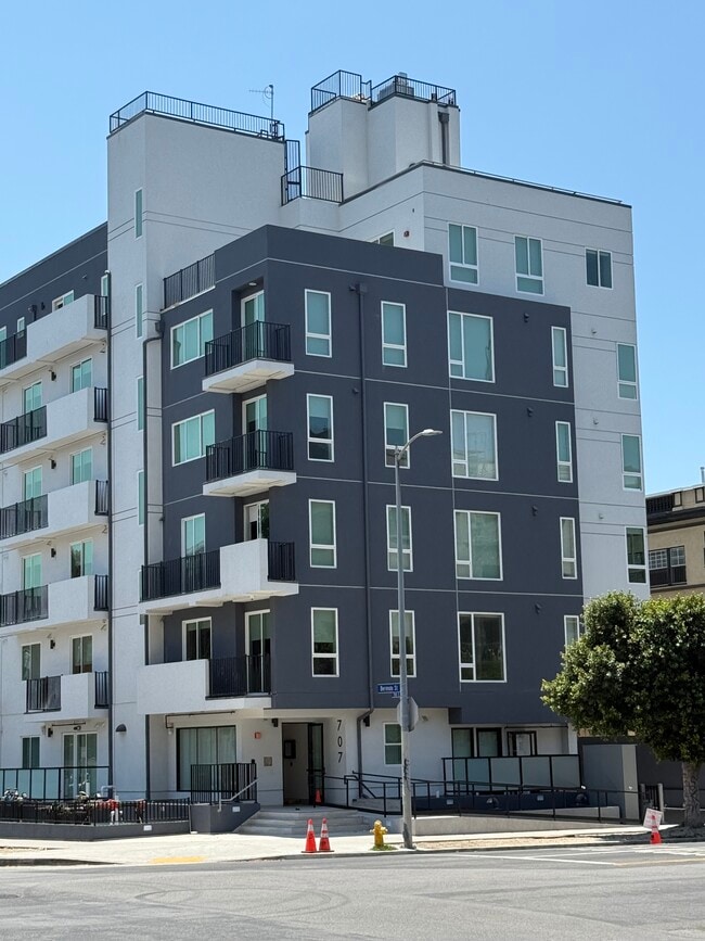 Building Photo - The Boutique