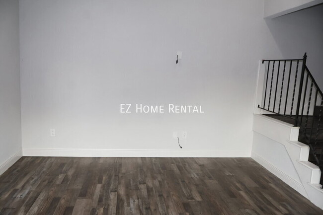 Foto del edificio - Welcome Home to a updated 2-Bedroom, 1.5-B...