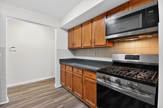 Foto del edificio - 111 Keystone Ct