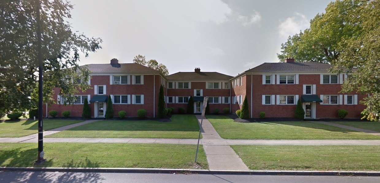 Primary Photo - 580 Starin Ave