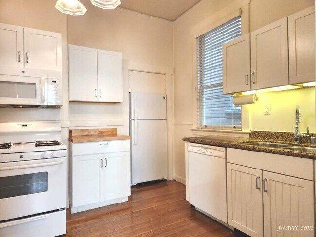 Foto del edificio - 645 Central Ave