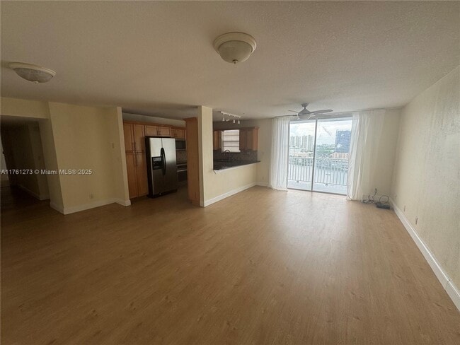 Building Photo - 137 Golden Isles Dr