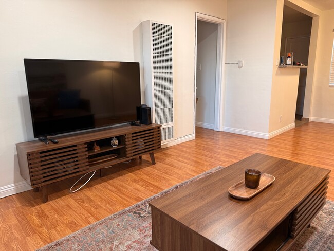 Foto del edificio - 2220 N Niagara St