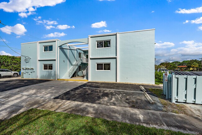 Foto del edificio - 401 Southwind Dr