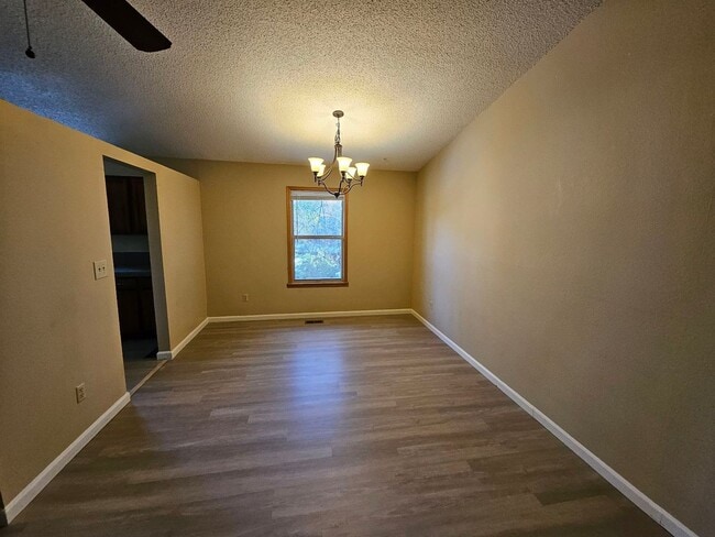 Building Photo - Lovely 4 bedroom home in Northeast Colorado Springs!