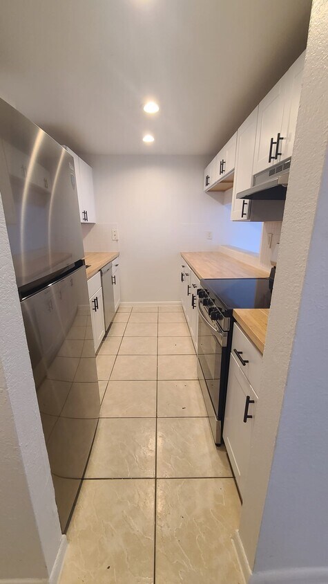 Photo - 2000 N Congress Ave (West Palm Beach, FL)