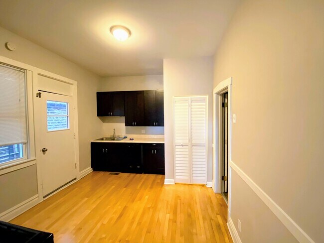 Foto del edificio - 1751 W Cullerton St