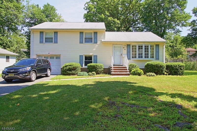 Primary Photo - 86 Amelia Ave