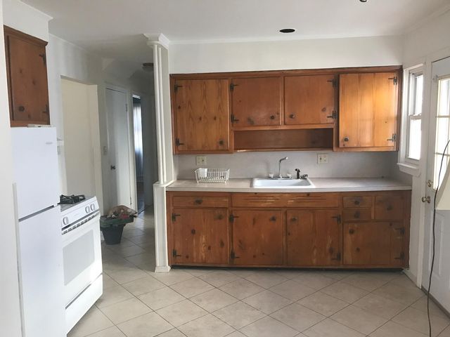 Primary Photo - 353 Beach 89Th St