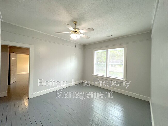 Foto del edificio - 714 S Franklin St